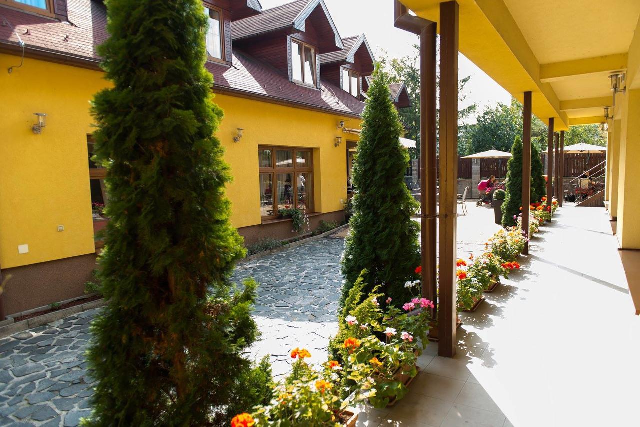 Hotel Clavis Łuczeniec Zewnętrze zdjęcie